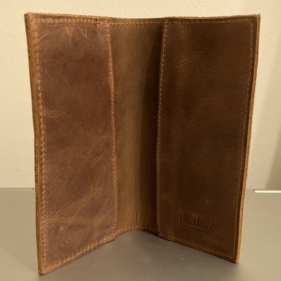 Leather Worx Full Grain Leather Organizer Checkbook Cover - Picture 5 of 6